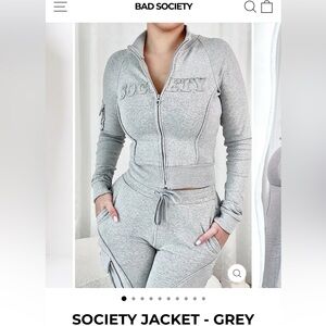 BRAND NEW ✨ Tracksuit joggers Set in grey | size M | tailored for tight fitting